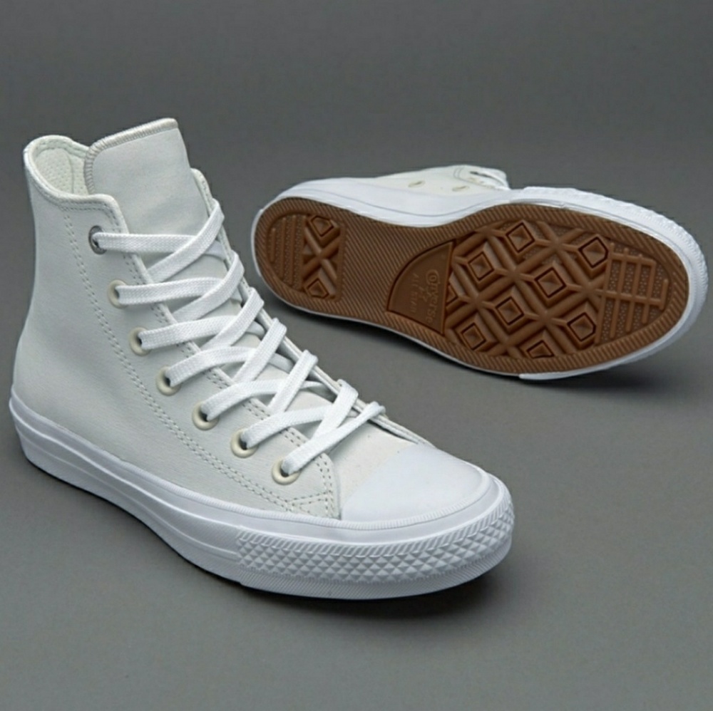 🔥NWT Converse Chuck II 2 Leather Buff Shoes - Picture 5 of 8